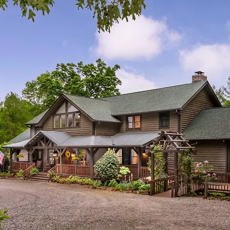 Bent Creek Lodge Bed & Breakfast-2